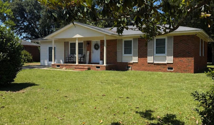 418 Vintage Rd, Albany, GA 31705 - 3 Beds, 2 Bath