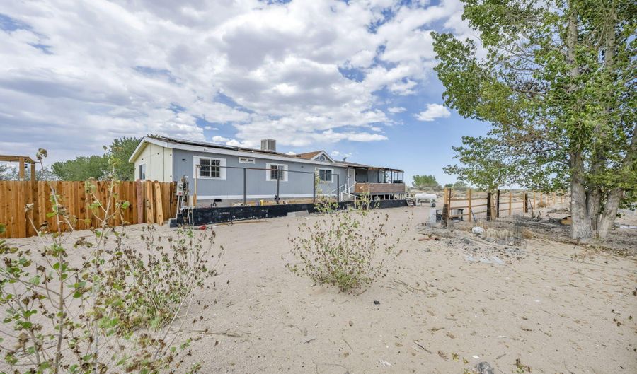 8860 Brush Garden Dr, Fallon, NV 89406 - 4 Beds, 2 Bath