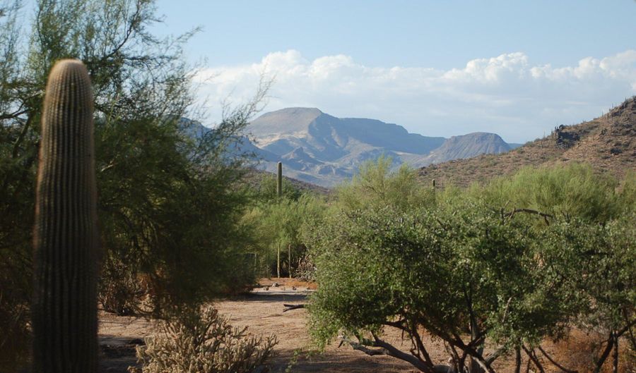 35407 N 54TH St, Cave Creek, AZ 85331 - 3 Beds, 2 Bath