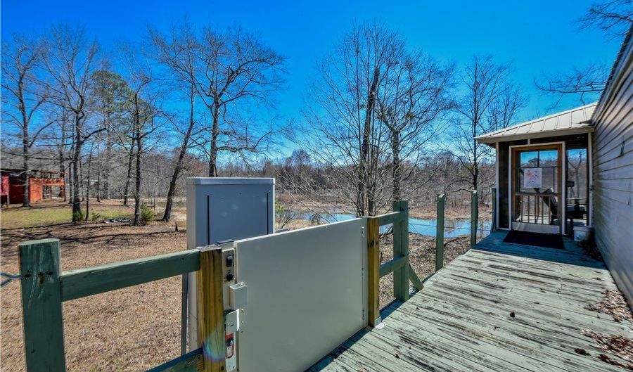 1065 Otter Rd, Akron, AL 35441 - 2 Beds, 1 Bath
