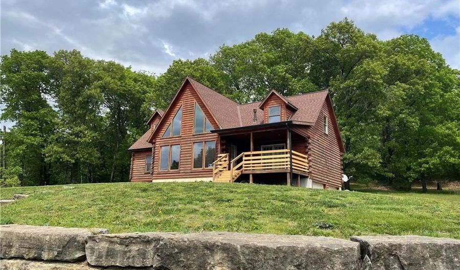 2511 Ottawa Rd, Atchison, KS 66002 - 3 Beds, 3 Bath