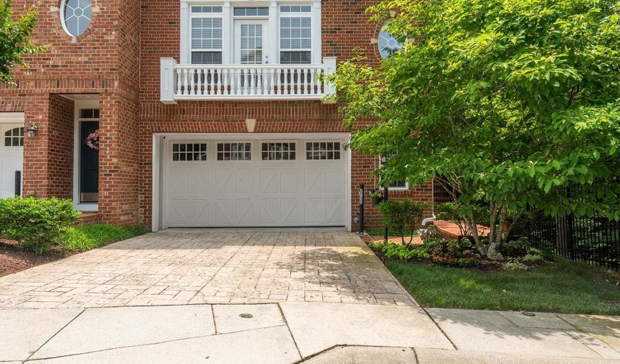 2735 CABERNET Ln, Annapolis, MD 21401 - 3 Beds, 4 Bath