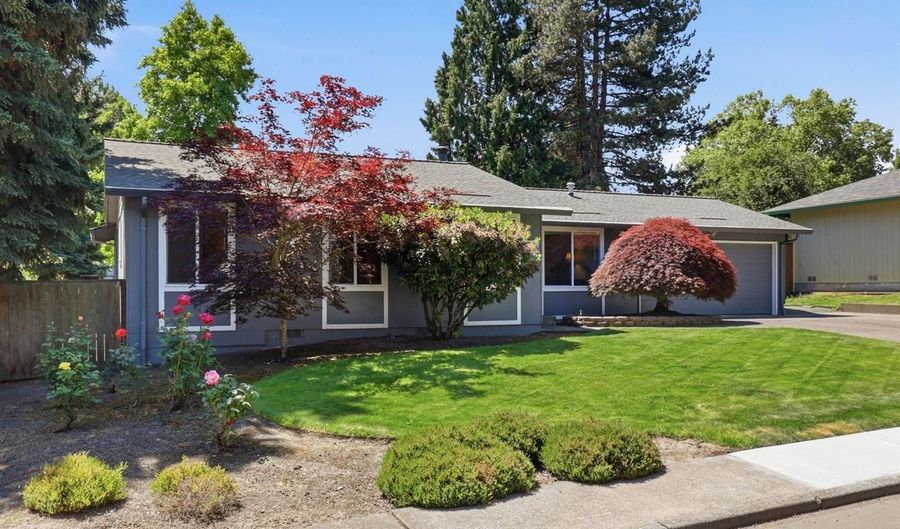 19654 SW Murphy St, Beaverton, OR 97078 - 4 Beds, 2 Bath