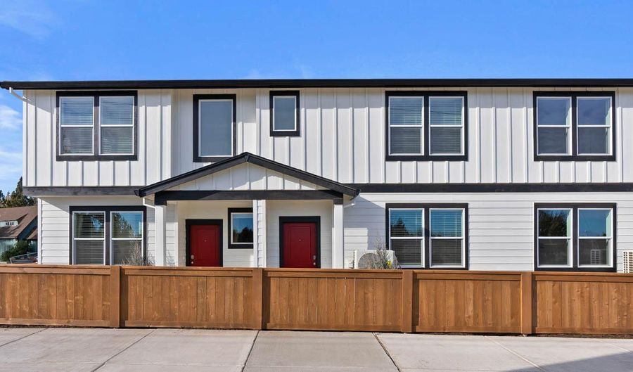 62743 Eagle Rd, Bend, OR 97701 - 3 Beds, 3 Bath