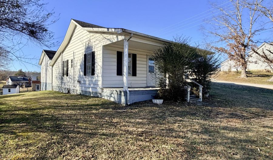 553 Mc Guire Ave, Beattyville, KY 41311 - 2 Beds, 1 Bath