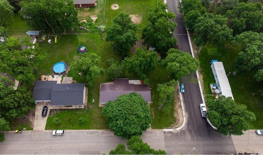 401 Lincoln St N, Atwater, MN 56209 - 5 Beds, 2 Bath