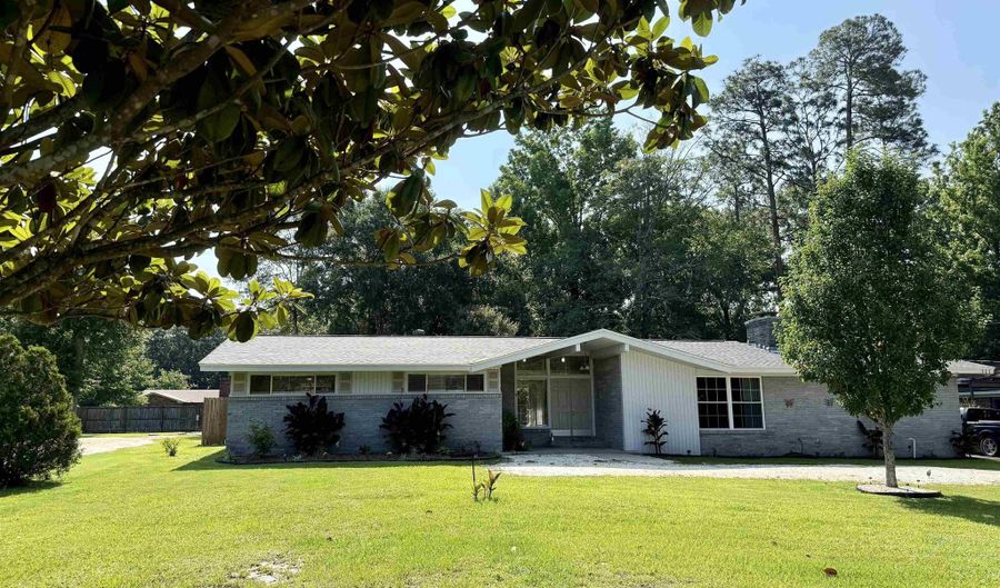 111 Dogwood Pl, Atmore, AL 36502 - 4 Beds, 2 Bath