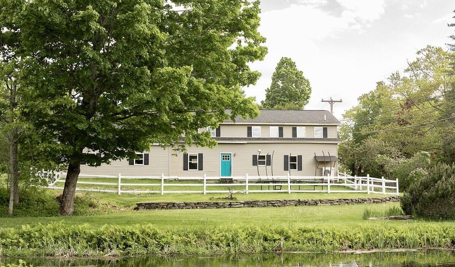 127 Swan Lake Ave, Belfast, ME 04915 - 4 Beds, 3 Bath