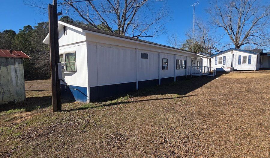 2089 Highway 131, Baker Hill, AL 36027 - 3 Beds, 2 Bath