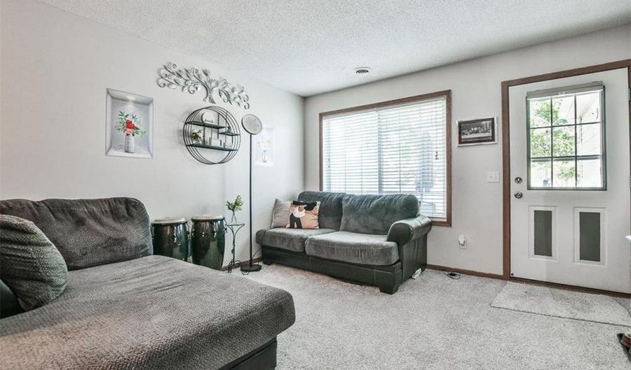 15778 Flackwood Ave 102, Apple Valley, MN 55124 - 2 Beds, 2 Bath