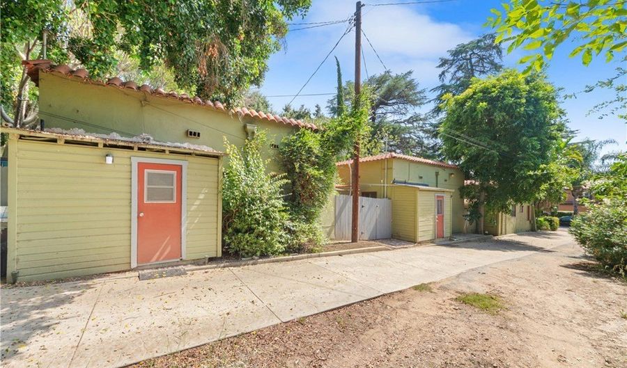 455 E Sacramento St, Altadena, CA 91001 - 1 Beds, 1 Bath