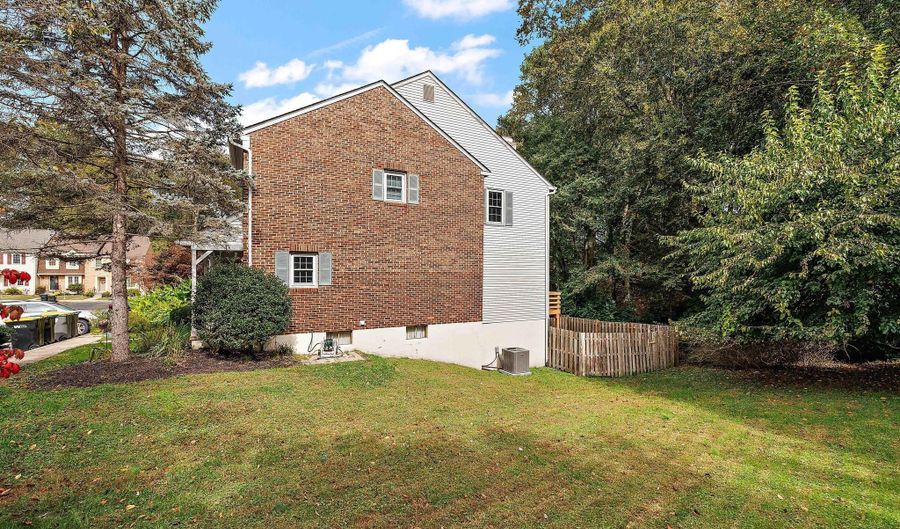 839 STOCKBRIDGE Dr, Hockessin, DE 19707 - 3 Beds, 3 Bath