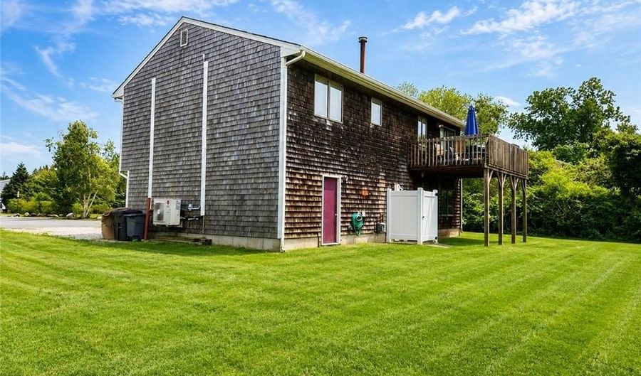 42 Jamestown Blvd, Narragansett, RI 02882 - 5 Beds, 3 Bath