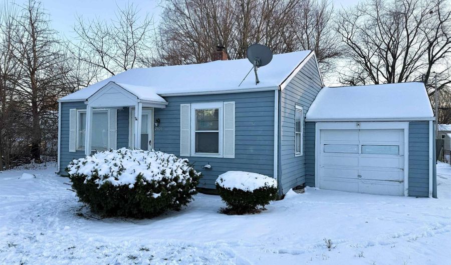 2405 E 3Rd St, Anderson, IN 46012 - 2 Beds, 1 Bath