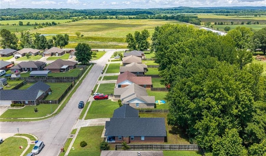 400 Emily Dr, Alma, AR 72921 - 3 Beds, 2 Bath
