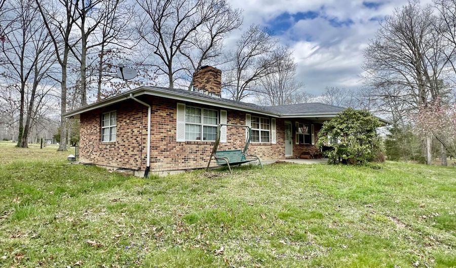705 Deep Well Woods Rd, Crab Orchard, KY 40419 - 4 Beds, 2 Bath