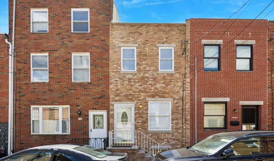 140 PIERCE St, Philadelphia, PA 19148 - 3 Beds, 1 Bath