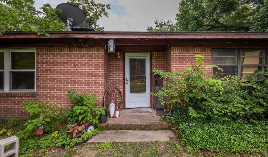 700 Magnolia St, Teague, TX 75860 - 3 Beds, 2 Bath