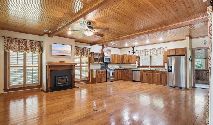 86 Hidden Hills Lake Rd, Arnaudville, LA 70512 - 3 Beds, 3 Bath