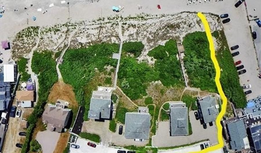 232 Sand Hill Cove Rd 232 C, Narragansett, RI 02882 - 2 Beds, 3 Bath