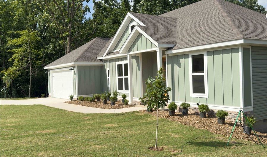 25 Roxburgh Dr, Bella Vista, AR 72715 - 2 Beds, 2 Bath