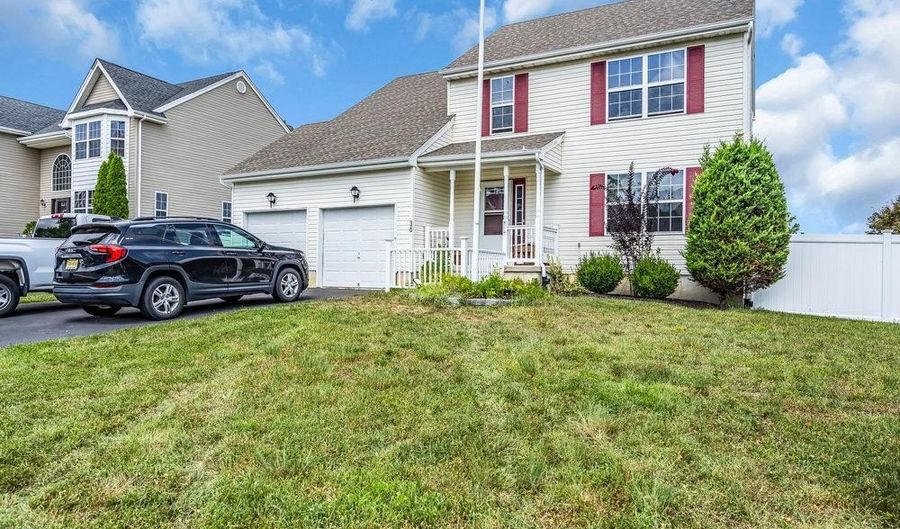 36 TINA Way, Barnegat, NJ 08005 - 3 Beds, 3 Bath