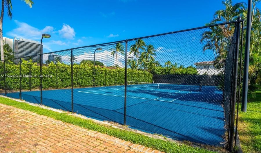 44 Bal Bay Dr, Bal Harbour, FL 33154 - 4 Beds, 6 Bath