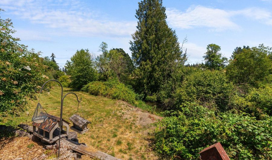 21150 NE BOONES FERRY Rd, Aurora, OR 97002 - 3 Beds, 2 Bath