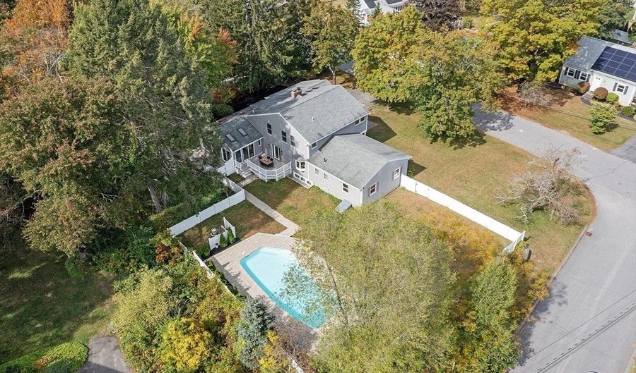 30 Paul Revere Rd, Acton, MA 01720 - 4 Beds, 4 Bath