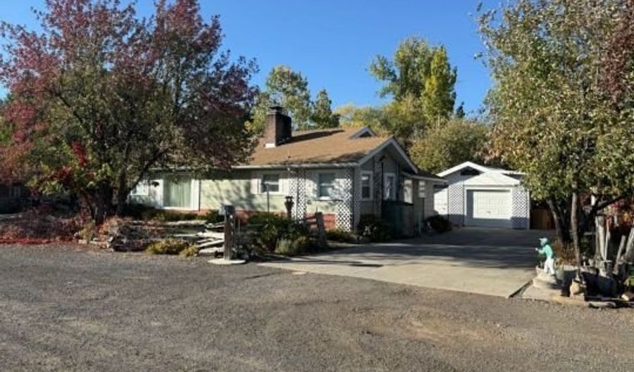 510 E 2nd St, Alturas, CA 96101 - 2 Beds, 1 Bath