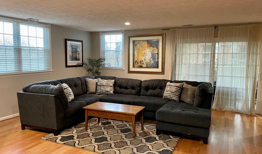 7- A FRIENDSWOOD Ct 7A, Baltimore, MD 21209 - 2 Beds, 2 Bath