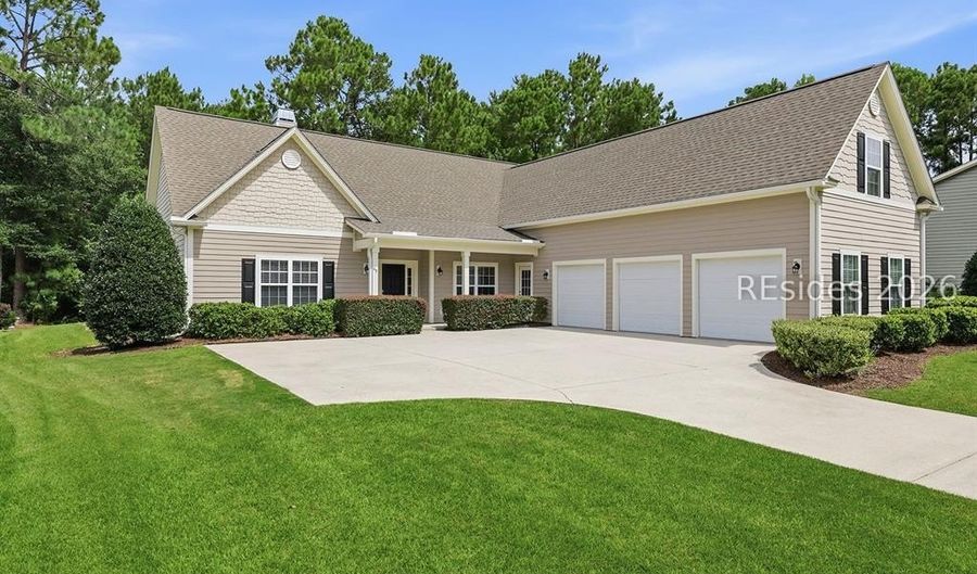 65 Lakes Xing, Bluffton, SC 29910 - 4 Beds, 3 Bath