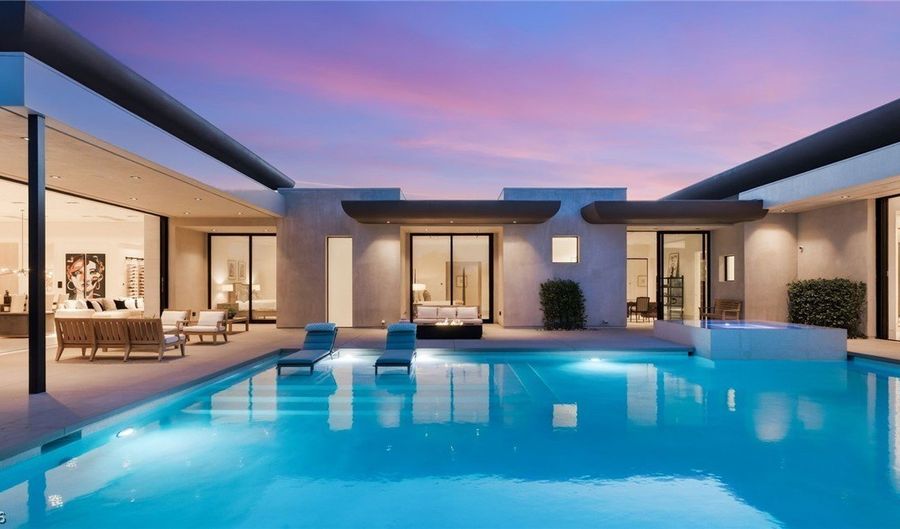 63 Midnight Sky Dr, Las Vegas, NV 89135 - 6 Beds, 8 Bath