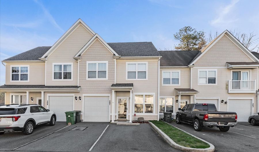 207 INTREPID Ln 1102, Berlin, MD 21811 - 3 Beds, 3 Bath