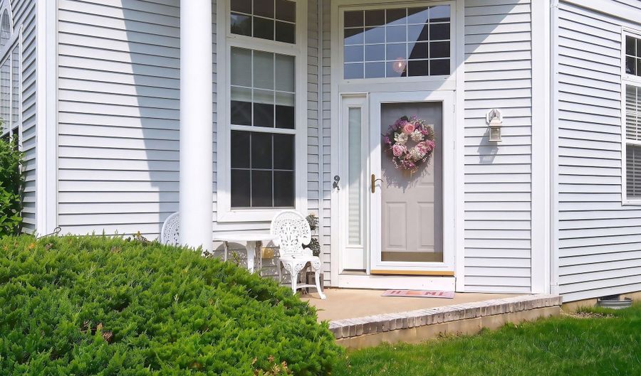 9 Forest Lake Ct, Barnegat, NJ 08005 - 2 Beds, 2 Bath