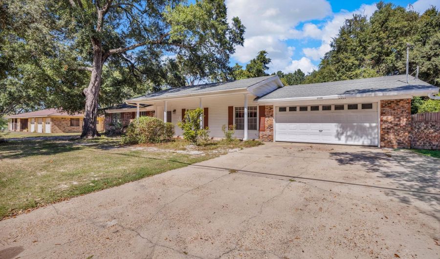 2530 Old Bay Rd, Biloxi, MS 39531 - 3 Beds, 3 Bath