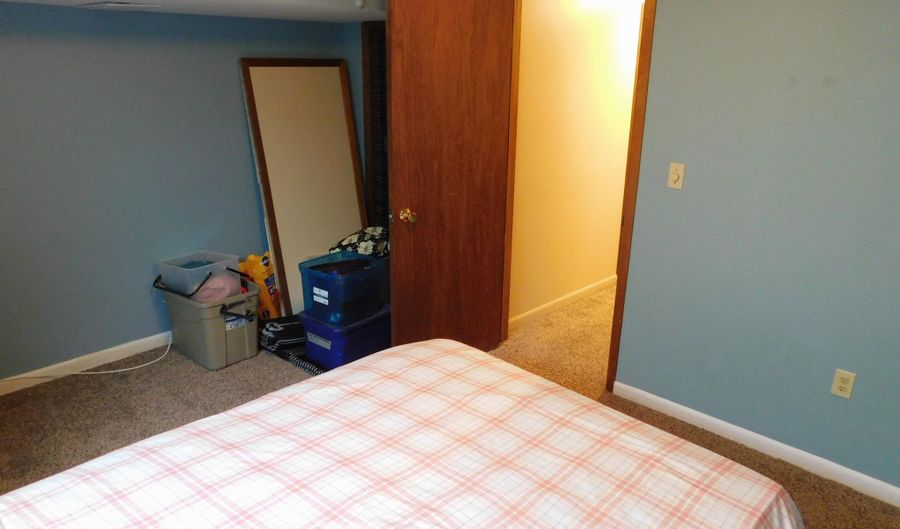 4015 Toronto St, Ames, IA 50014 - 3 Beds, 2 Bath