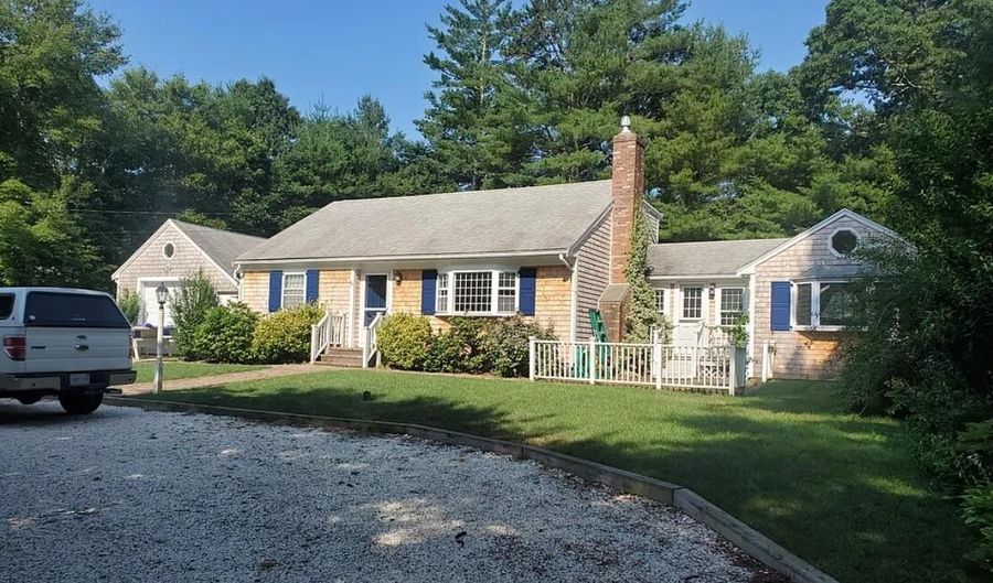 766 Putnam Ave, Barnstable, MA 02630 - 4 Beds, 2 Bath