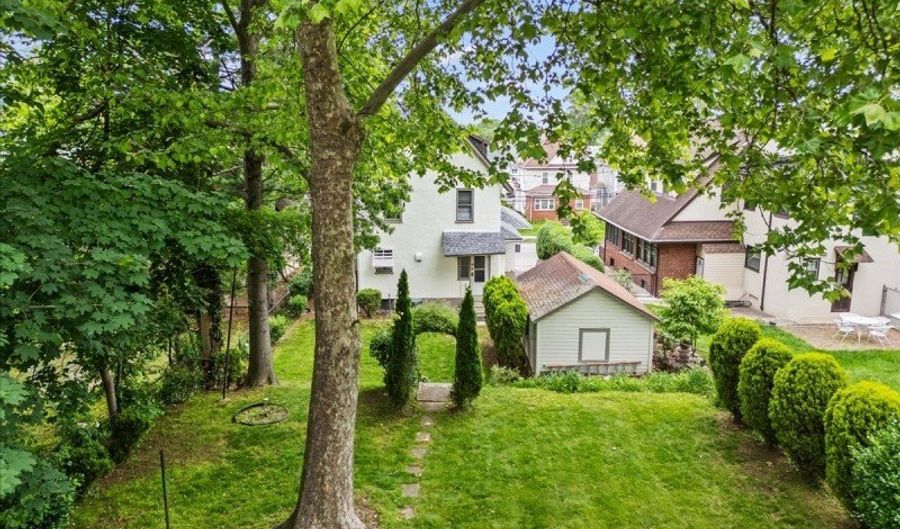 163 Joralemon St, Belleville, NJ 07109 - 4 Beds, 2 Bath