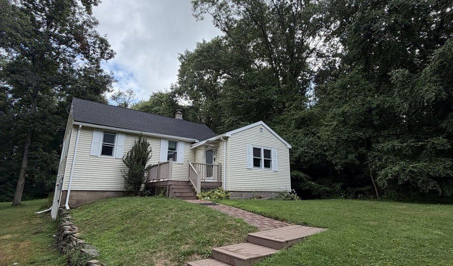 39 Gilead Rd, Andover, CT 06232 - 3 Beds, 1 Bath
