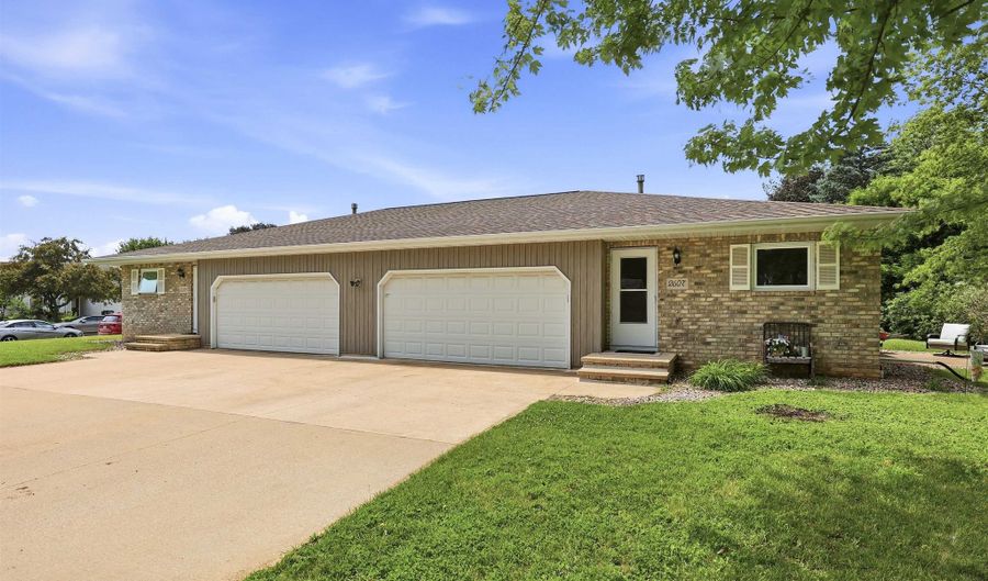 2605 W BIG BEND Dr, Appleton, WI 54914 - 0 Beds, 0 Bath