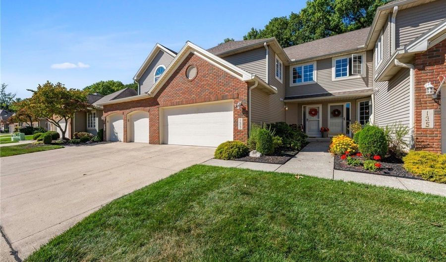 133 Ambleside Way, Amherst, OH 44001 - 3 Beds, 3 Bath
