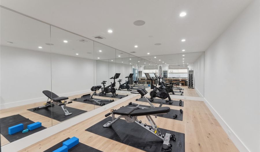 510 Abrahams Path, Amagansett, NY 11930 - 8 Beds, 10 Bath