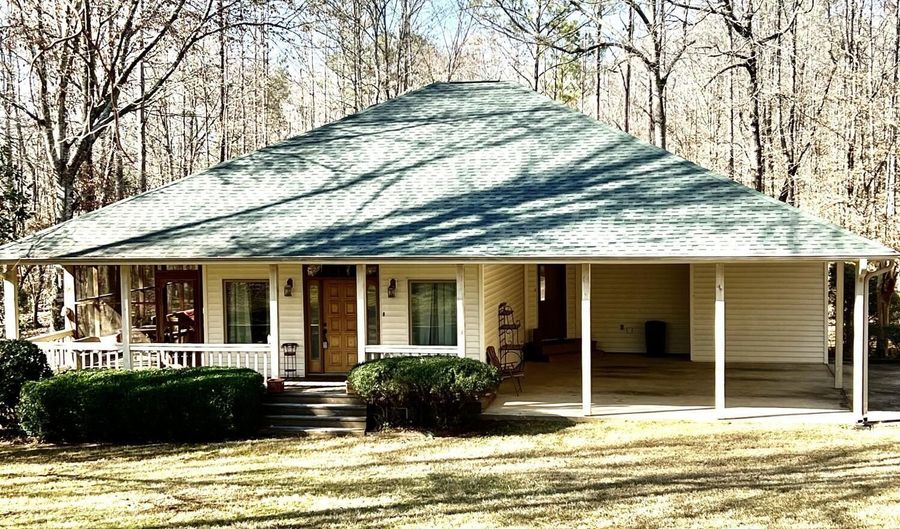 2303 Hillabee Rd, Alexander City, AL 35010 - 3 Beds, 3 Bath
