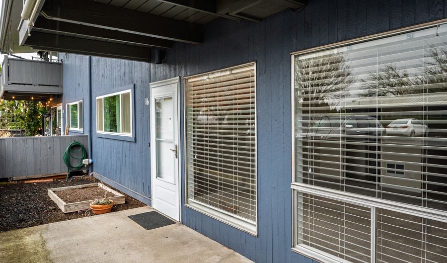 10090 SW BEAVERTON HILLSDALE Hwy 16, Beaverton, OR 97005 - 1 Beds, 1 Bath