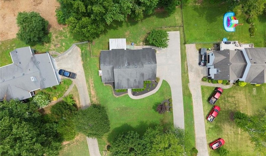 3932 Marguerite Dr NW, Acworth, GA 30101 - 3 Beds, 2 Bath
