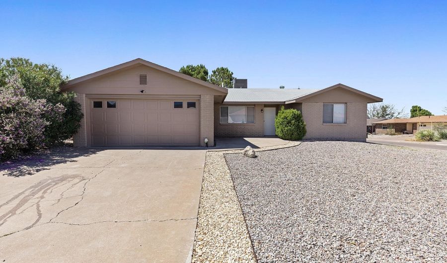 3002 Thunder Rd, Alamogordo, NM 88310 - 3 Beds, 2 Bath