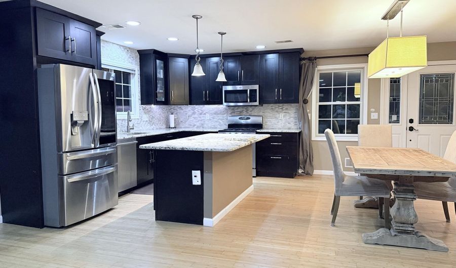 167 Brookside Dr, Belford, NJ 07718 - 4 Beds, 3 Bath
