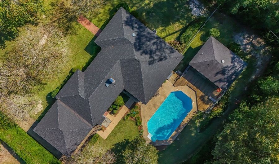 1901 Douglas Dr, Bainbridge, GA 39819 - 3 Beds, 2 Bath