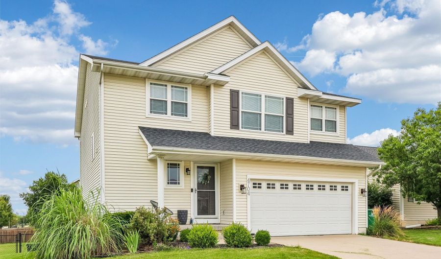 4704 NE Hayes Dr, Ankeny, IA 50021 - 4 Beds, 3 Bath